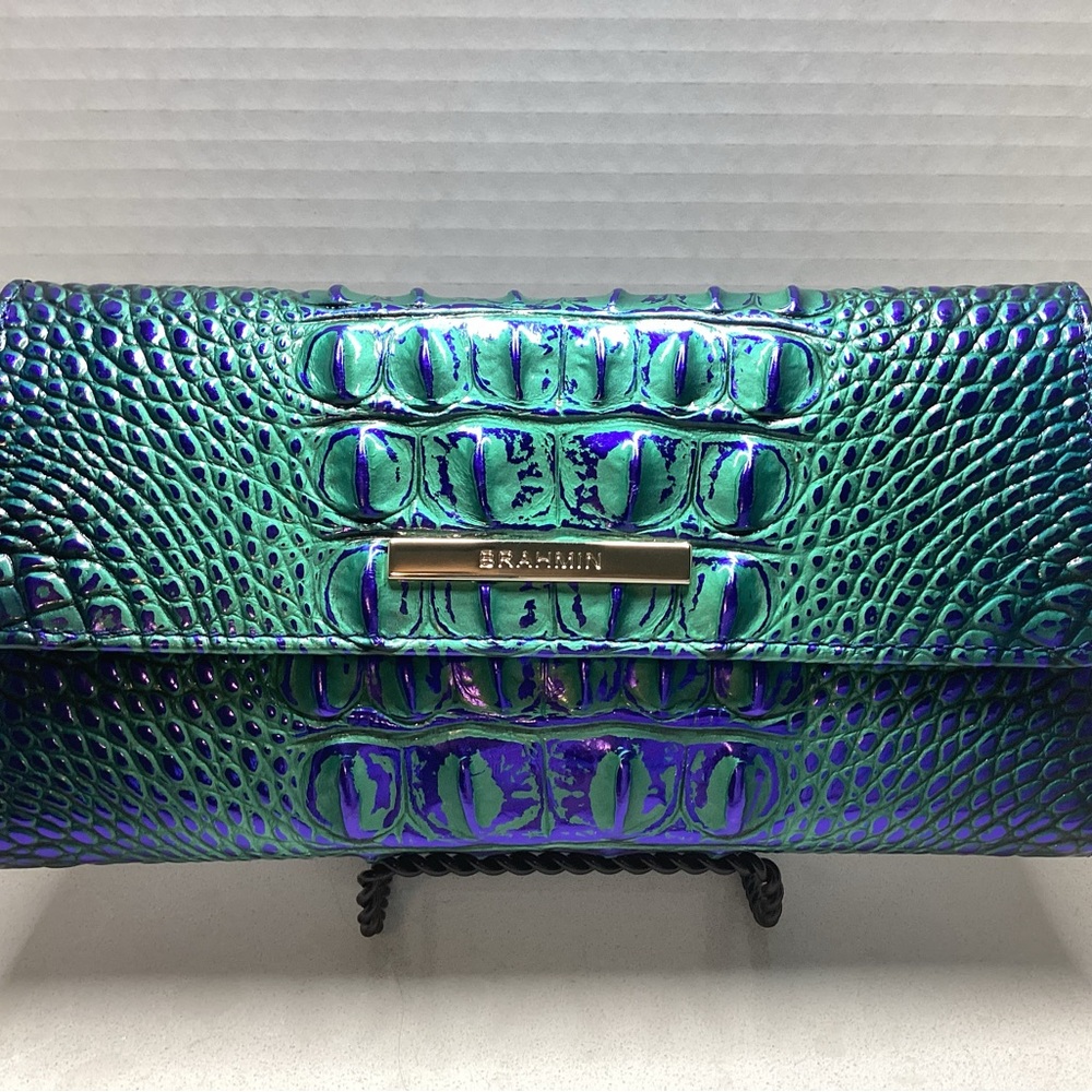 Brahmin Cordella Wallet EUC in Royalty Ombre